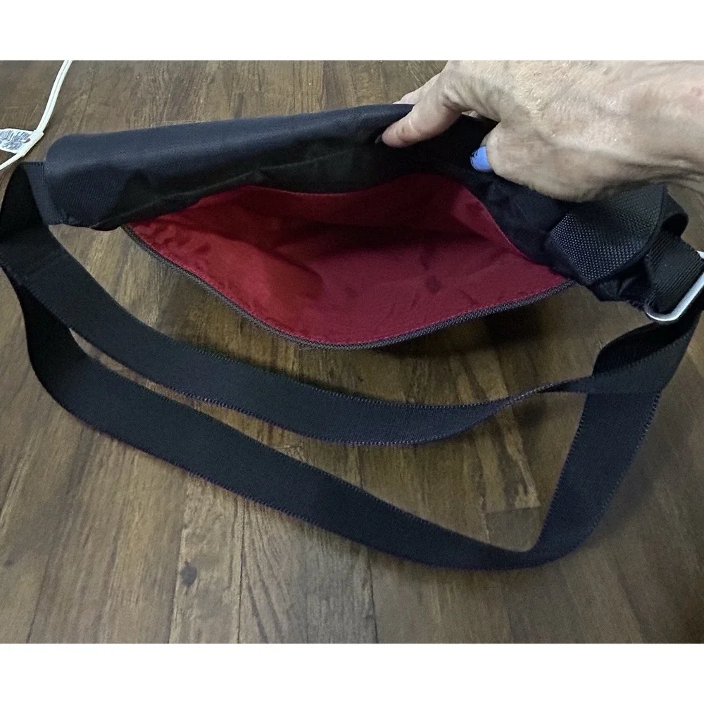 Tumi tech professional